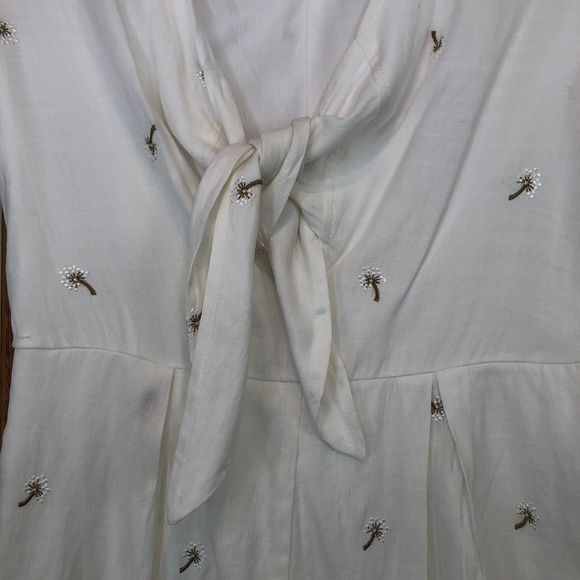 đť…şwhite romper with palm trees - Picture 8 of 17